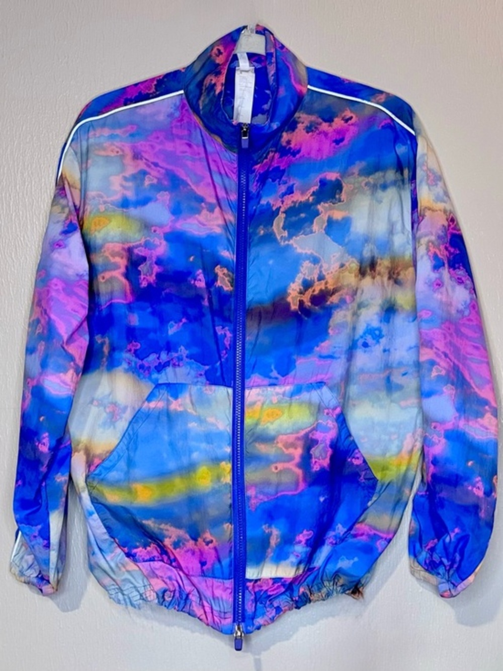 Fabletics EUC Vibrant Blue & Pink Cloud Print Activewear Zip Jacket